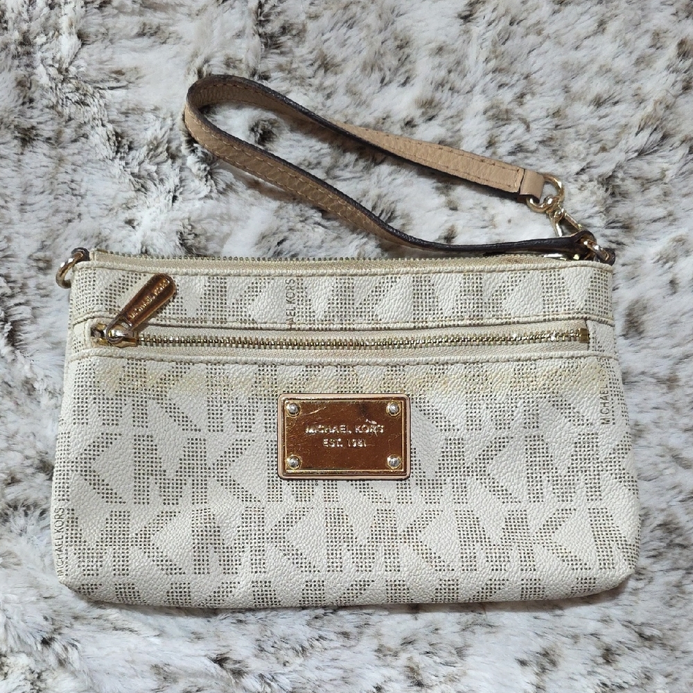 Michael Kors Jet Set (Large Logo) Wristlet/Mini